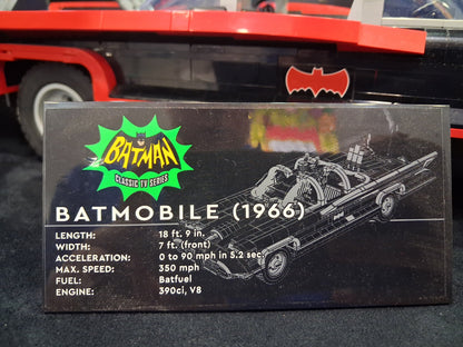 Batman™: Batmóvil de la Serie Clásica de TV - 76328
